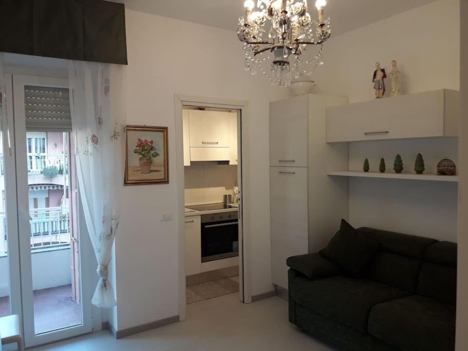 Appartamento Vittoria Pietra Ligure Exterior foto